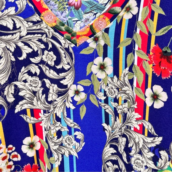 JOHNNY WAS Wild Flower Favorite V-Neck Long Sleeve Swing Tee Women's Size Small - Picture 10 of 13